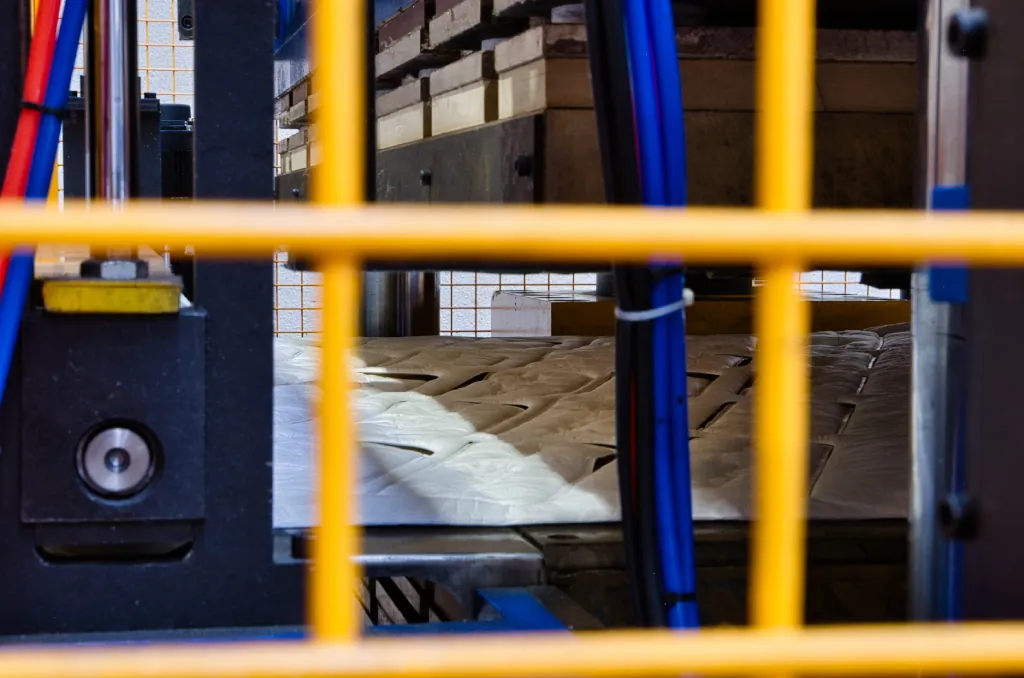Die-cutting machine
